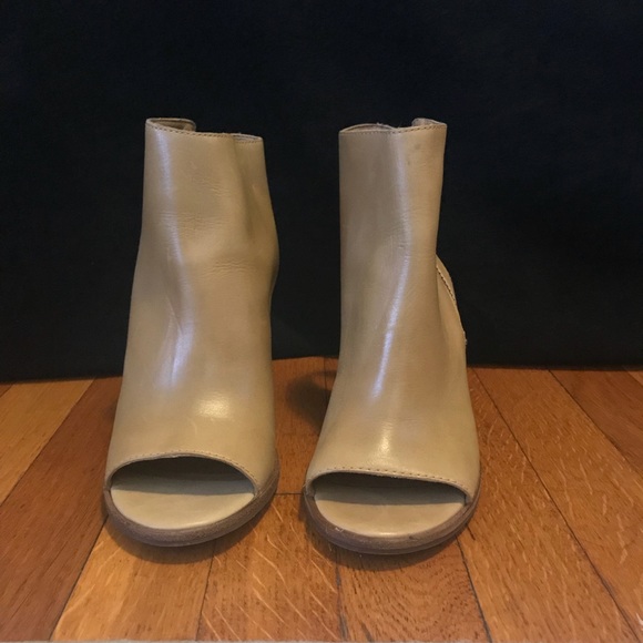 Steve Madden open toe and open heel bootie - Picture 2 of 5